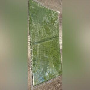 Women’s Green Scarf